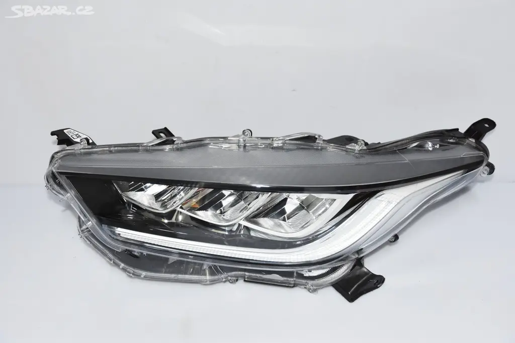 Náhled: toyota yaris full led svetlomet